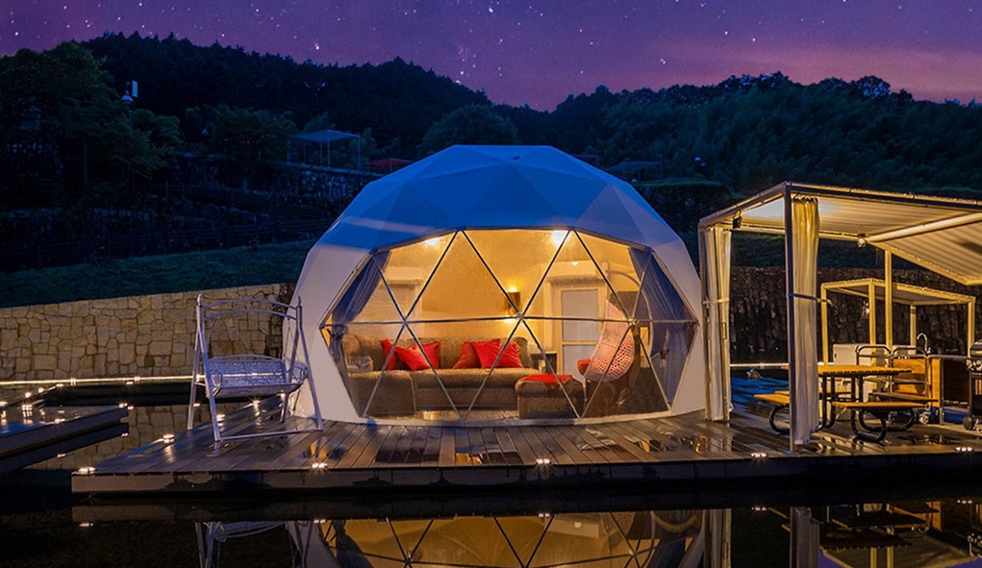 Luxury glamping